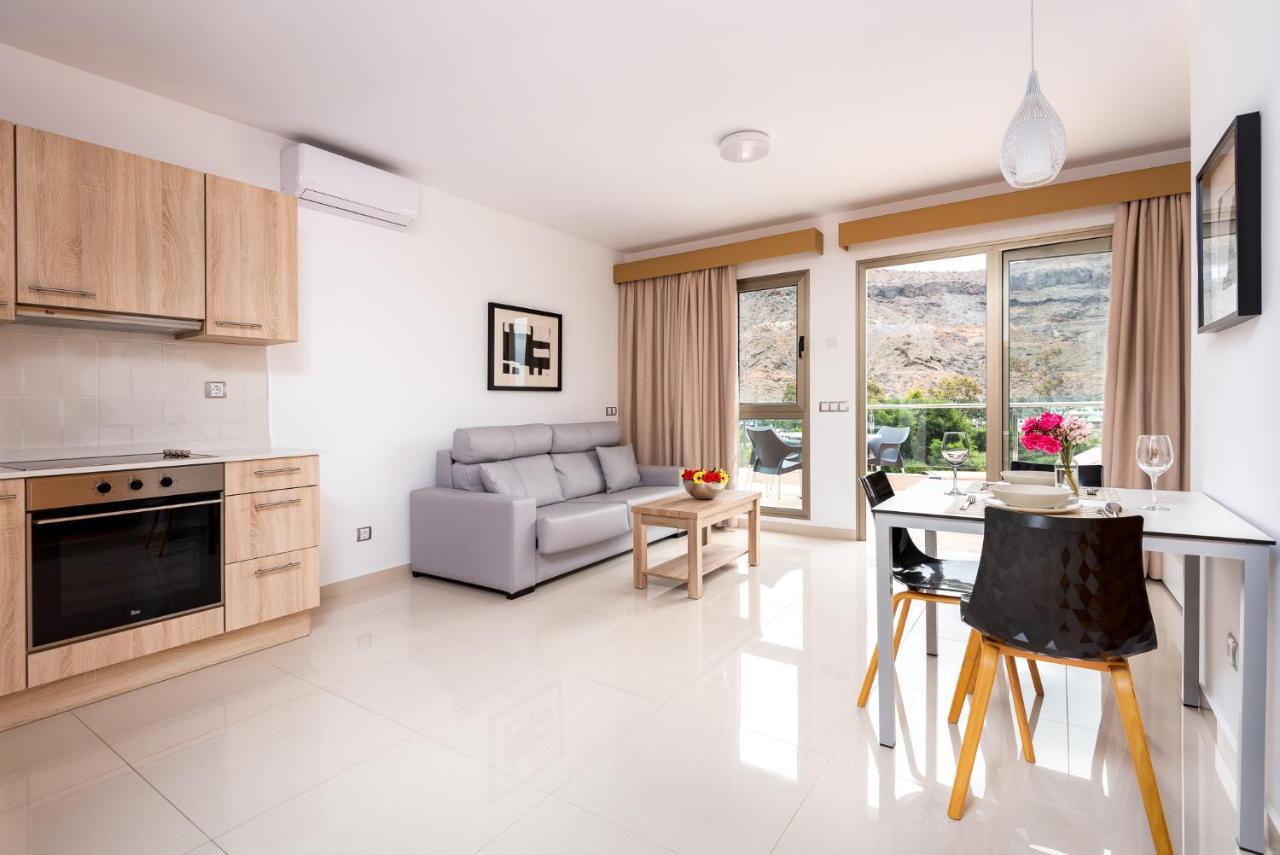 Apartamentos Las Palmeras 莫甘海滩 外观 照片