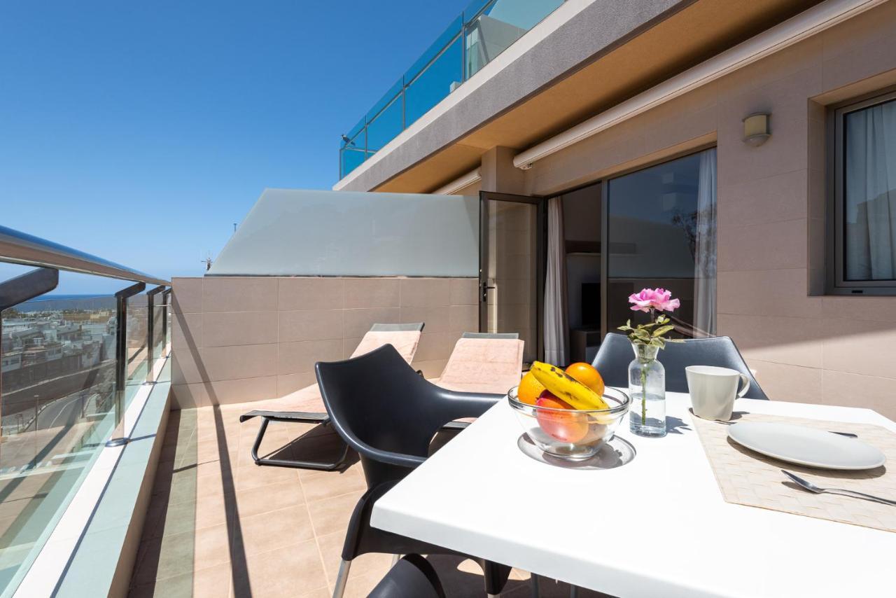 Apartamentos Las Palmeras 莫甘海滩 外观 照片