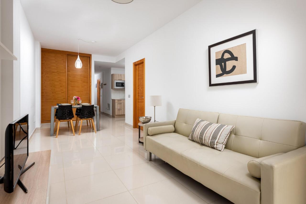 Apartamentos Las Palmeras 莫甘海滩 外观 照片